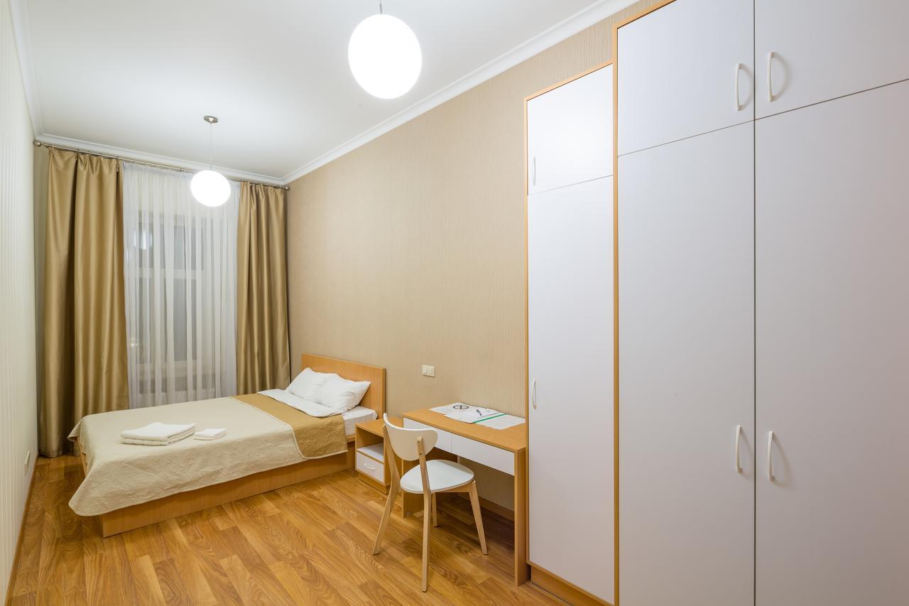 Apartment On Svobody Avenue 25 リヴィウ エクステリア 写真